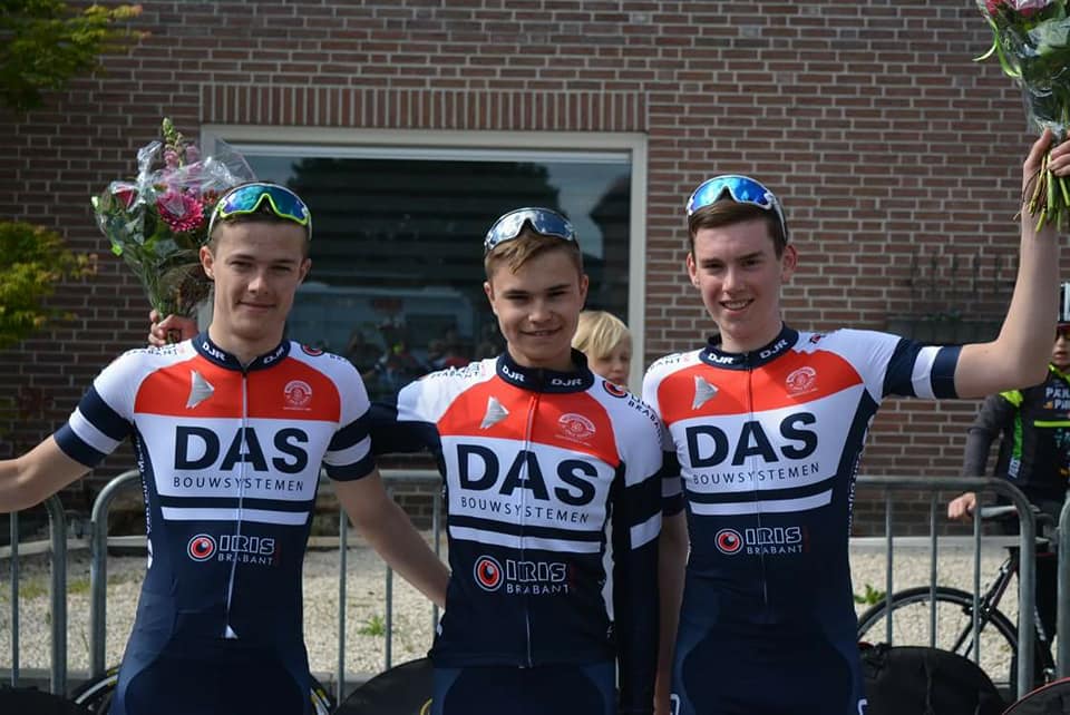 Nieuwelingen rijden Flevo Tour en Ronde van Wernhout!