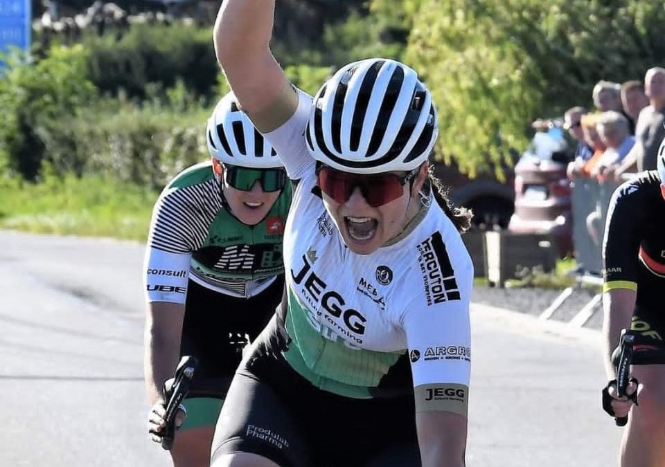 Noa Jansen wint slotrit Women Cycling Series