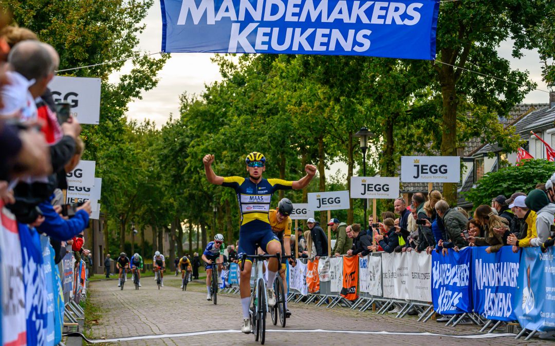 Tom Huissoon en Thijs Vrij winnen 6e Mandemakers Keukens Omloop van Hil & Moer