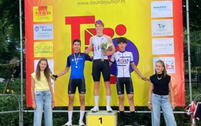 Leon de Roode aan de leiding algemeen klassement Tour de Junior